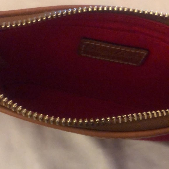 Dooney & Bourke Red Tartan & Brown Leather Trim ZA Wristlet NWT - Picture 10 of 16